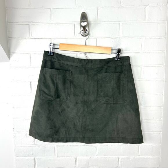 Abercrombie & Fitch Green Faux Suede Pocket Mini Skirt Size 10 - Picture 4 of 10